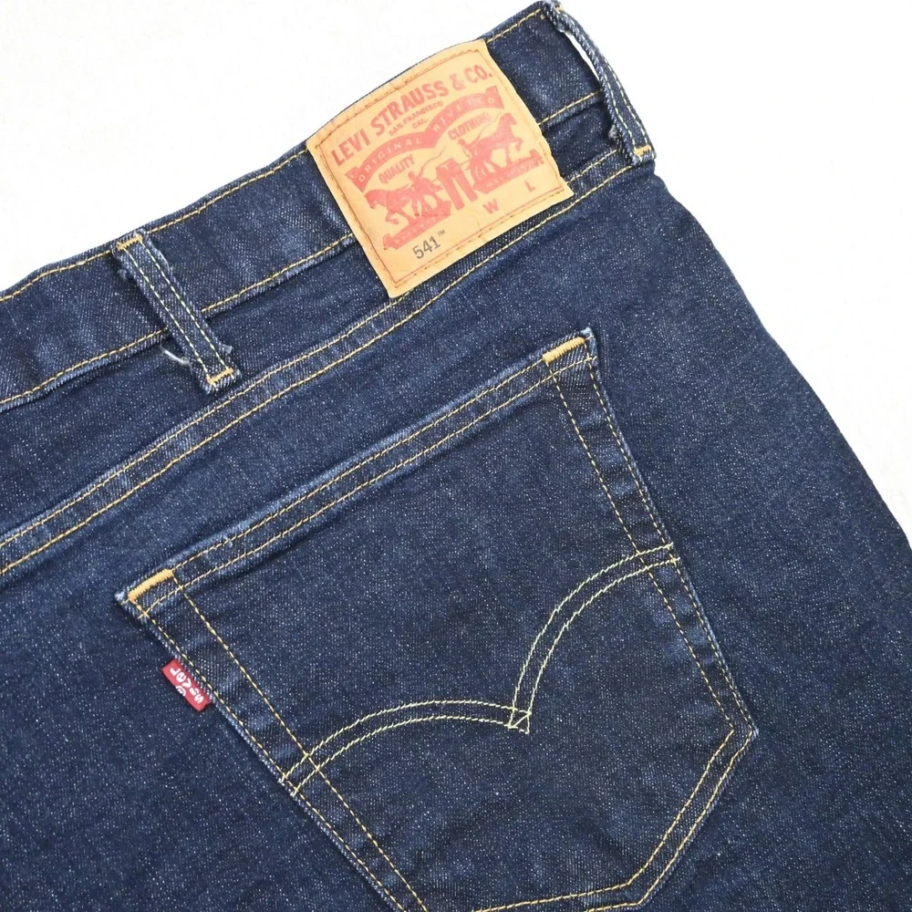 Levi's 541 Athletic‎ Taper Men 54 x 27